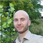 Ingegnere meccanico a cui piace condividere le proprie conoscenze di Matematica e Fisica. anni insegno a ragazzi delle superiori, delle medie e adulti per corsi serali. Residente a Vicovaro (RM) ma disponibile anche online